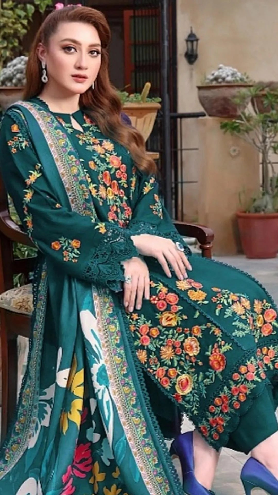 3 Pcs Lawn Embroidered Suit – Green Floral